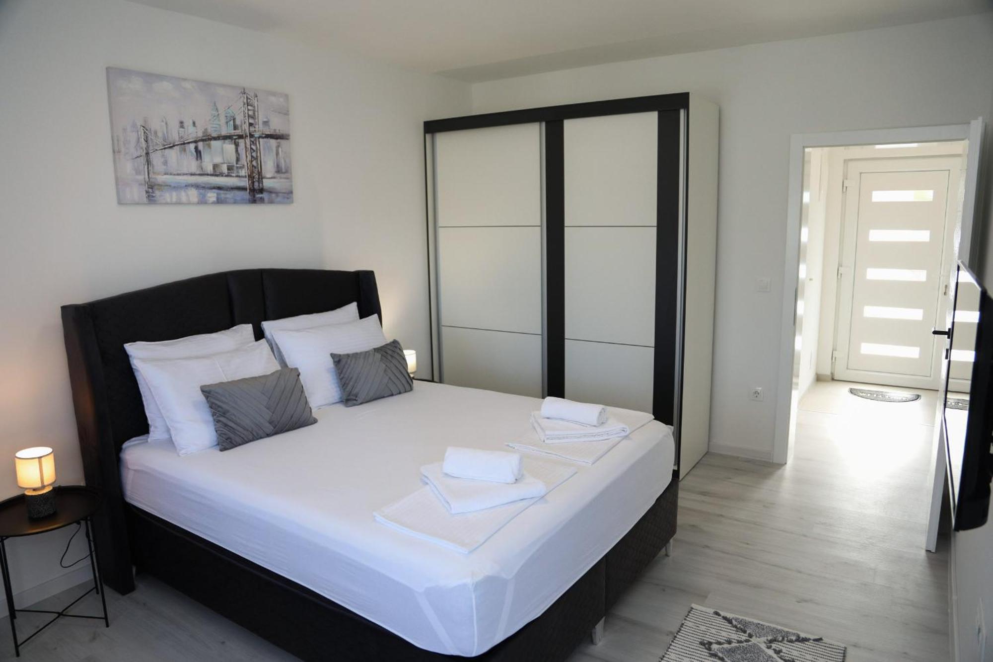 Apartman Keman Mostar Eksteriør billede