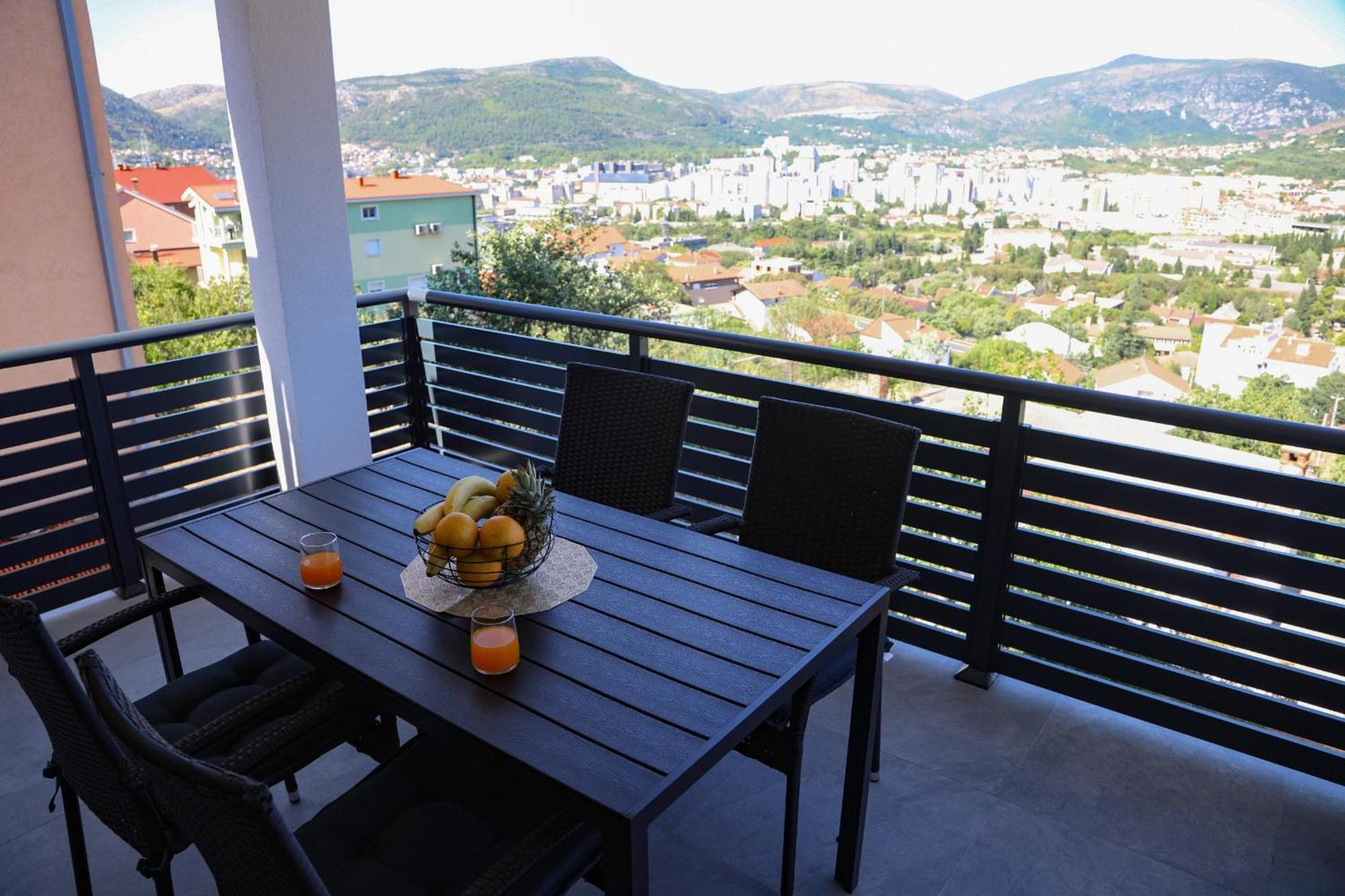 Apartman Keman Mostar Eksteriør billede